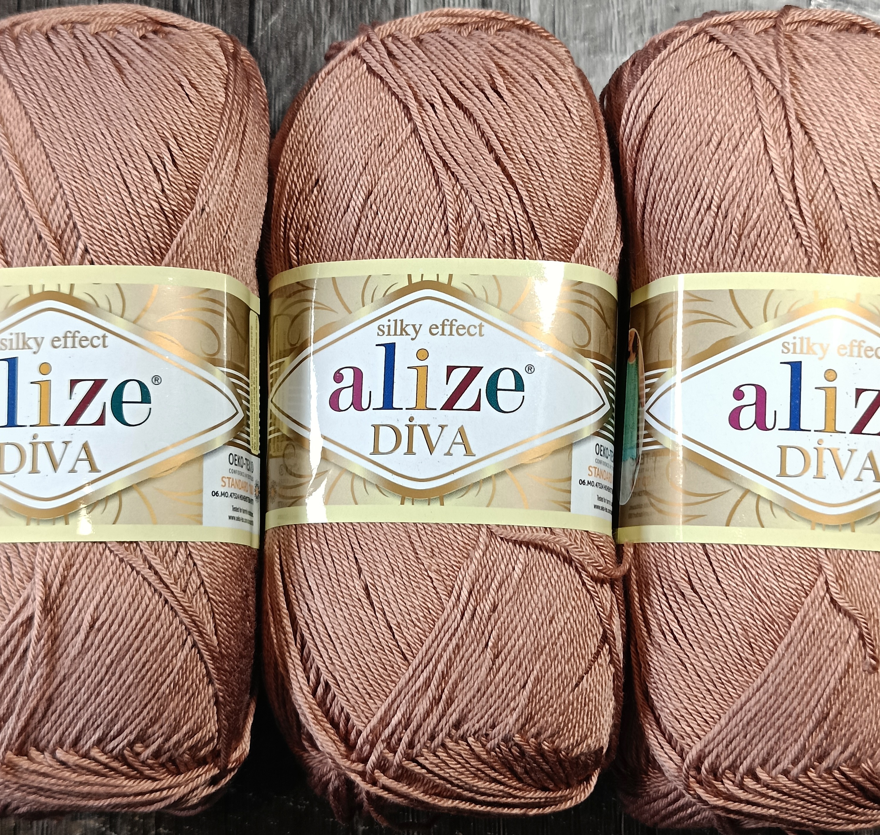 Пряжу .Alize Diva. Микрофибра для вязания летних вещей